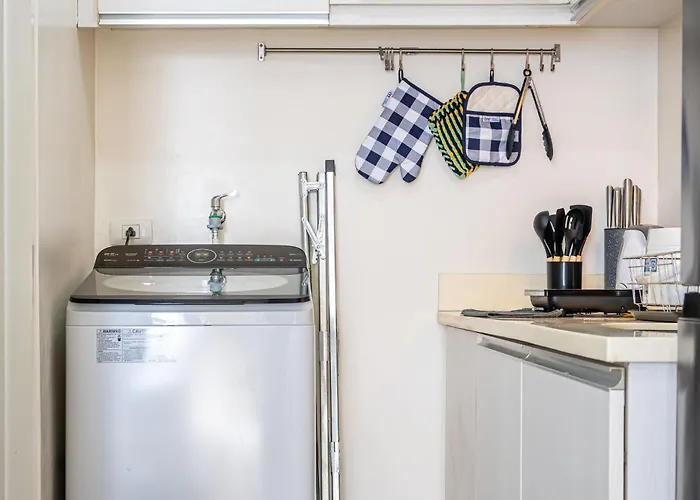 Spacious Unit In Greenfield Mandaluyong With Netflix, Workspace & Washing Machine Manila
