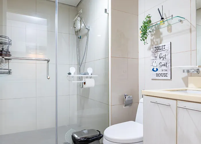 Aparthotel Spacious Unit In Greenfield Mandaluyong With Netflix, Workspace & Washing Machine *