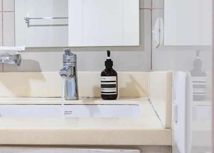 Aparthotel Spacious Unit In Greenfield Mandaluyong With Netflix, Workspace & Washing Machine